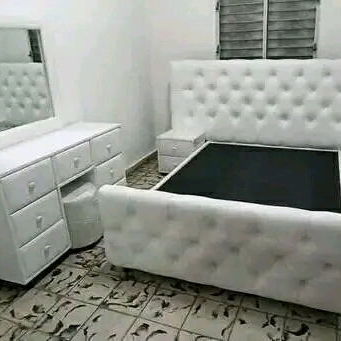 Juego de cuarto capitoneado - 3/4