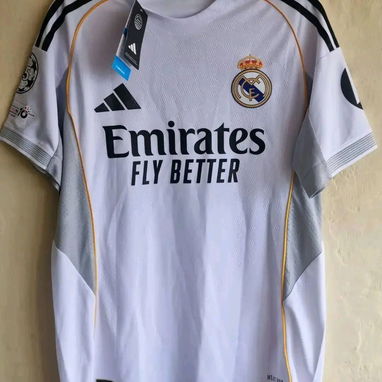 Camisetas de Barcelona y Real Madrid - Img 114676199
