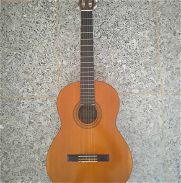 Vendo guitarra Yamaha C40 con forro y cuerdas de repuesto. 52663029 - Img 45950117