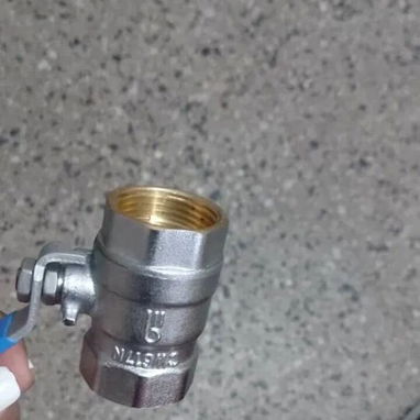 Cheques de todas las medidas llave de pasos plomería ferretería electricidad tuberías cables toma corrientes Brekeras Br - 3/3