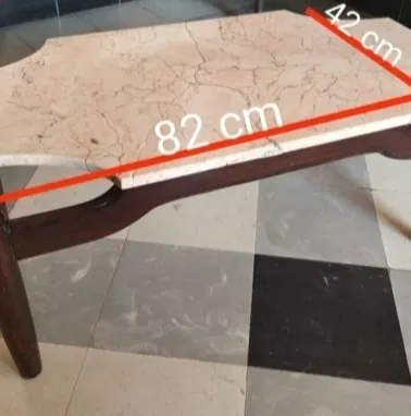 Vendo mesa de centro antigua con mármol partido. 70 usd - Img 94830925