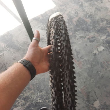 Bicicleta 24 con 2 gomas de repuesto nuevas - 3/3