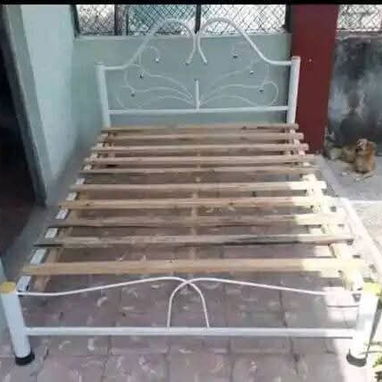 Cama de tubo - 3/7