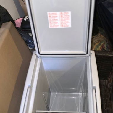 Nevera eléctrica portátil 20 litros. Enfría NO CONGELA Nueva en caja. Vedado 150 usd. 110/220 v 53614857 - 3/5