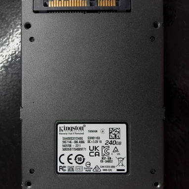 SSD Kingston 240gb con Windows 11 instalado - 2/2