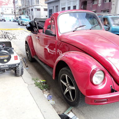 VW escarabajo descapotable nuevo al detalle, las fotos hablan... pintura, chapistería y mecánica nueva - Img 118290721