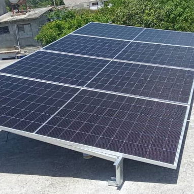 Habana del Este con corriente: sistemas solares, baterías y alarmas - 3/8