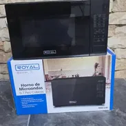 Microondas Royal 20 litros $ 110 USD💵 - Img 54797665