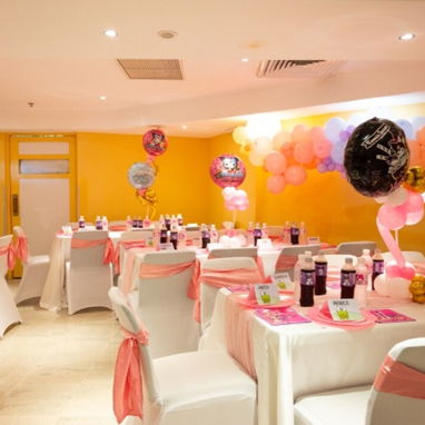 Súper decoración de cumpleaños - Img 121040363