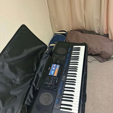 Yamaha PSR-SX900 61-Key Electronic Keyboard - 5/5