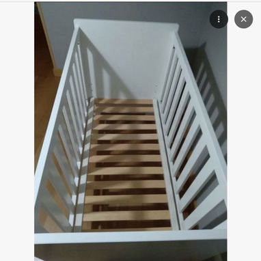 Cuna blanca importada  con colchones, protector y sábanas de regalo - 3/5