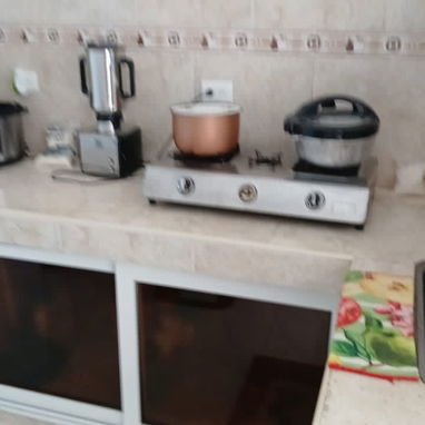 *132🏡_Venta de Casona en el Cotorro [ son dos en una ] con un garaje súper grande,en el cuál caben 3 camiones. Ojo es u - 3/10