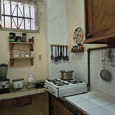 Venta de casa en Centro Habana con Respaldo eléctrico - Img 125694951