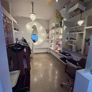 Se vende salón de belleza en La Habana - Img 56142649