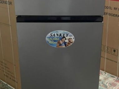 Refrigerador de 7 pies. Nuevo en su caja!!!! - Img main-image-45691290