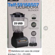 Licuadira con vaso de cristal - Img 57314221