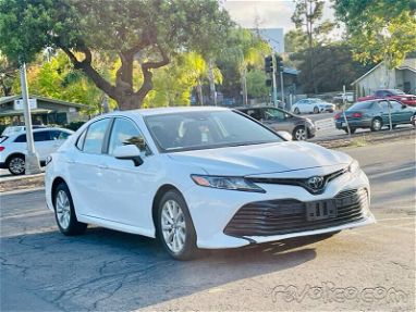 Toyota Camry Hybrid 2019 disponible para Cuba - Img 68447392