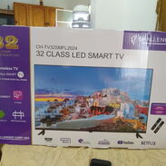 Televisores Challenger de 32 pulgadas Smart TV con 2 mandos y soporte de pared incluído  240 dollar o al cambio 52688267 - Img 45640039
