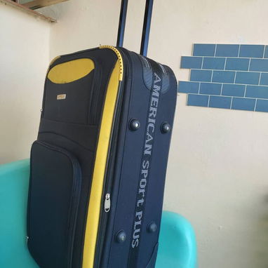 Ganga se venden dos maletas de 23 kg=50 libras a 20 dólares cada una - 3/3
