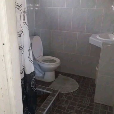 🏖️Casas de alquiler en Guanabo. Casas con piscina en La Habana. Capacidad para 10 personas por 100 usd la noche - Img 116256378