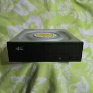 En venta - 10 USD - Quemador DVD SATA, tel 5266I337 - Img 52896253