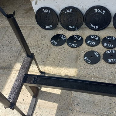 SE VENDEN ARTICULOS DE GIM ( DISCOS , BARRAS , MANCUERNAS , BANCO CON SU ESPALDAR - Img 125442242