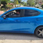 Vendo o negocioToyota Yaris, 2018 automático - Img 53269745