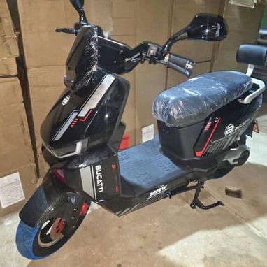 Variados modelos de motos disponibles, desde eléctricas hasta de combustible - Img 122234999