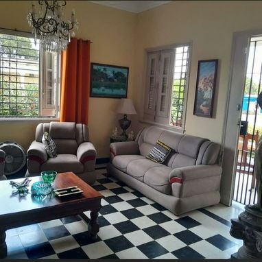 Venta de casa grande en playa - 4/10