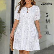 Vestido blanco con mangas y bordados talla S de flores talla S y M - Img 56068405