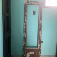 Puerta de cedro antigua. Tel. 52703482 y 76985641 - Img 57698076