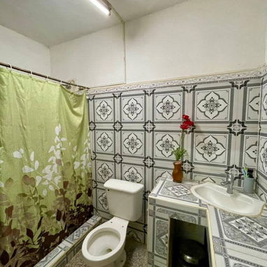 CASA INDEPENDIENTE CON GARAJE Y TELÉFONO EN LAWTON!!! - Img 117499892