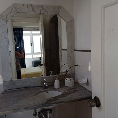 Renta de apartamento independiente vista al mar 1 habitación Vedado - Img 121363305