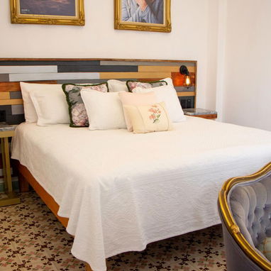 📢📢📢LUJO EN CENTRO HABANA, SE VENDE HOSTAL DE TRES PISOS 📢📢 - Img 121716165
