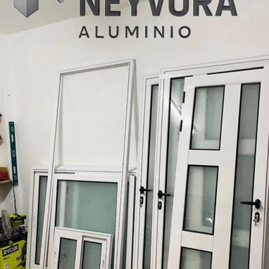 Marqueteria de aluminio y cristal - 6/10