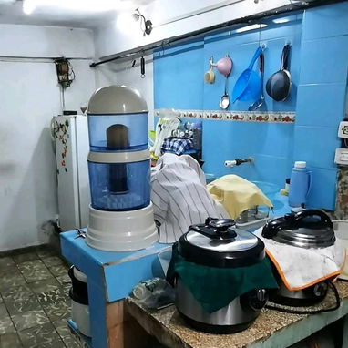 Se vende o se permuta casa ubicada en Heredia #507 bajos entre San Agustín y Barnada la cual consta de 3 cuartos, sala, - 9/10