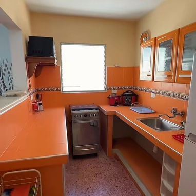 Renta lineal de apartamento en el Vedado - Img 122846321