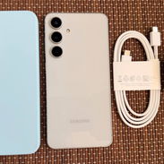 Samsung Galaxy S24FE. 8Gb/512Gb. Dual Sim. Muy poco uso, excelente estado Precio 370 USD - Img 58177472