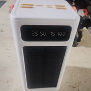 Cargador portátil con lámpara y panel de 50000mah - Img 57970655