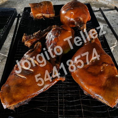 Cómodas criollas cenas criollas Cerdo asado piernas asadas cómoda a domicilio - 2/7