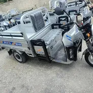 Triciclos Eléctricos ZHUIFN 🌀 🔘Motor d 1000w  Capacidad 500kg 🔘Autonomia 70 km 🔘caja cuadratica - Img 55643198