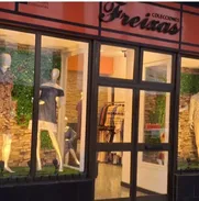 SE BUSCA AUXILIAR DE LIMPIEZA PARA TIENDA TALLER - Img 50028281