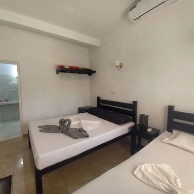 Renta habitaciones en Viñales – 25 USD c/u – A 5 min de la plaza – Aire acondicionado y baño privado - Img 119542381