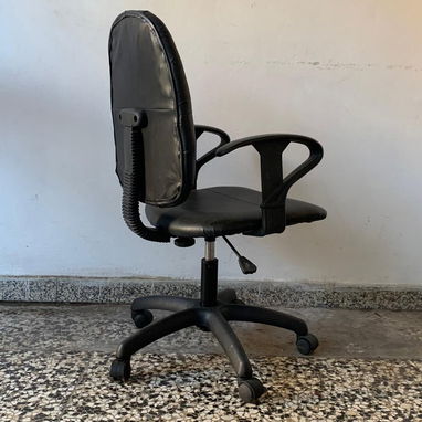 Silla que gira y corre… - Img 119549103