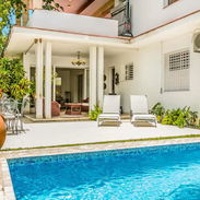 Alquiler de exclusiva casa independiente de lujo en la codiciada zona residencial de Miramar. - Img 55107394