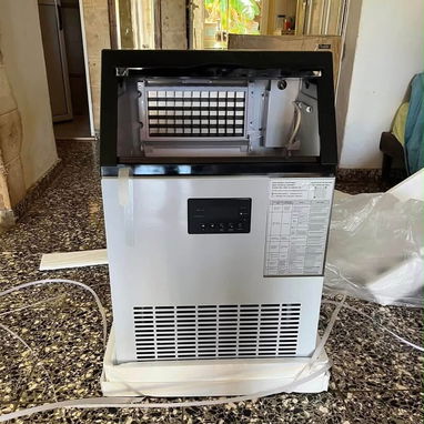 Maquina de hielo de 110 lb - 2/2