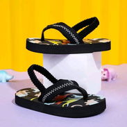 Zapatos de bebe - Img 58460424