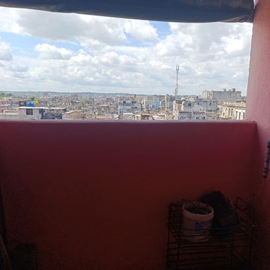 Venta de apartamento en Centro Habana con todo adentro,muy ventilado y tranquilo - Img 121994002