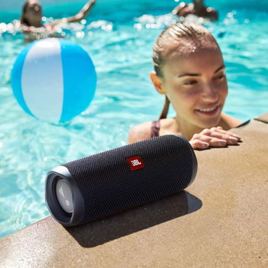 Bocina Bluetooth JBL Flip 5 - 4/5