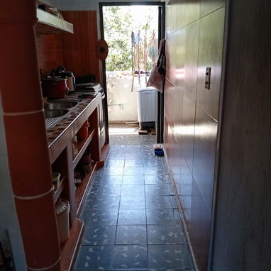 Vendo apartamento en la zona 11 de alamar de 2 cuartos 3er piso - Img 123097933